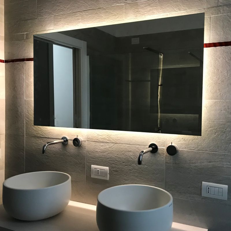 miroir anti-buée, miroir de salle de bains anti-buée, miroir de salle de  bains sur mesure - Produits sur mesure