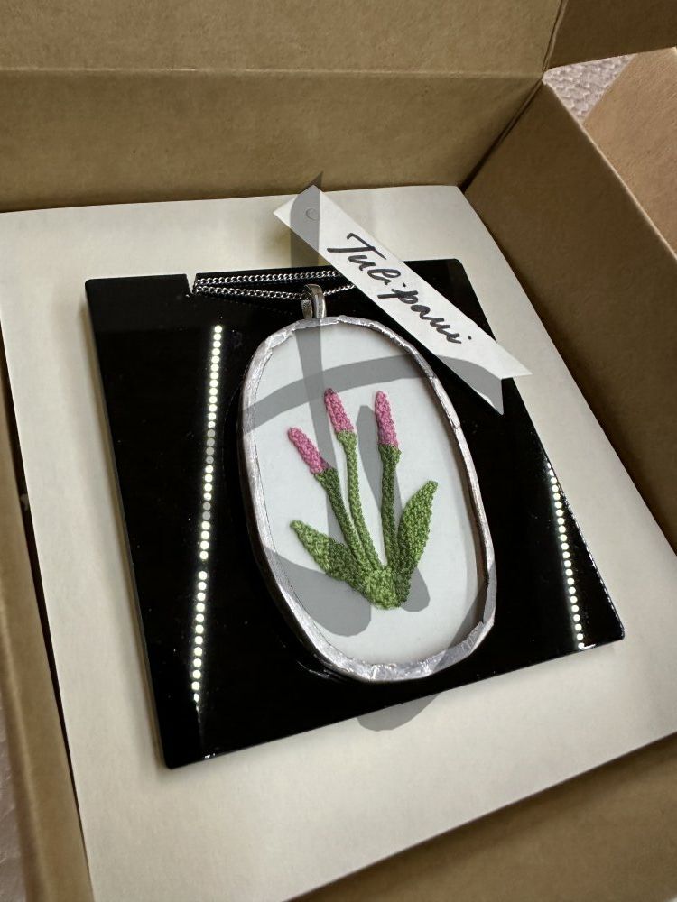 Pendentifs en verre avec fleurs et inserts poinçonnés valsésiens faits à la main - 3 - 7 - Pendentifs en verre et poinçon