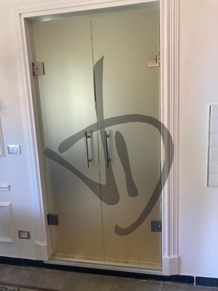 Porte de salon en verre satiné à double panneau sur mesure - Portes saloon